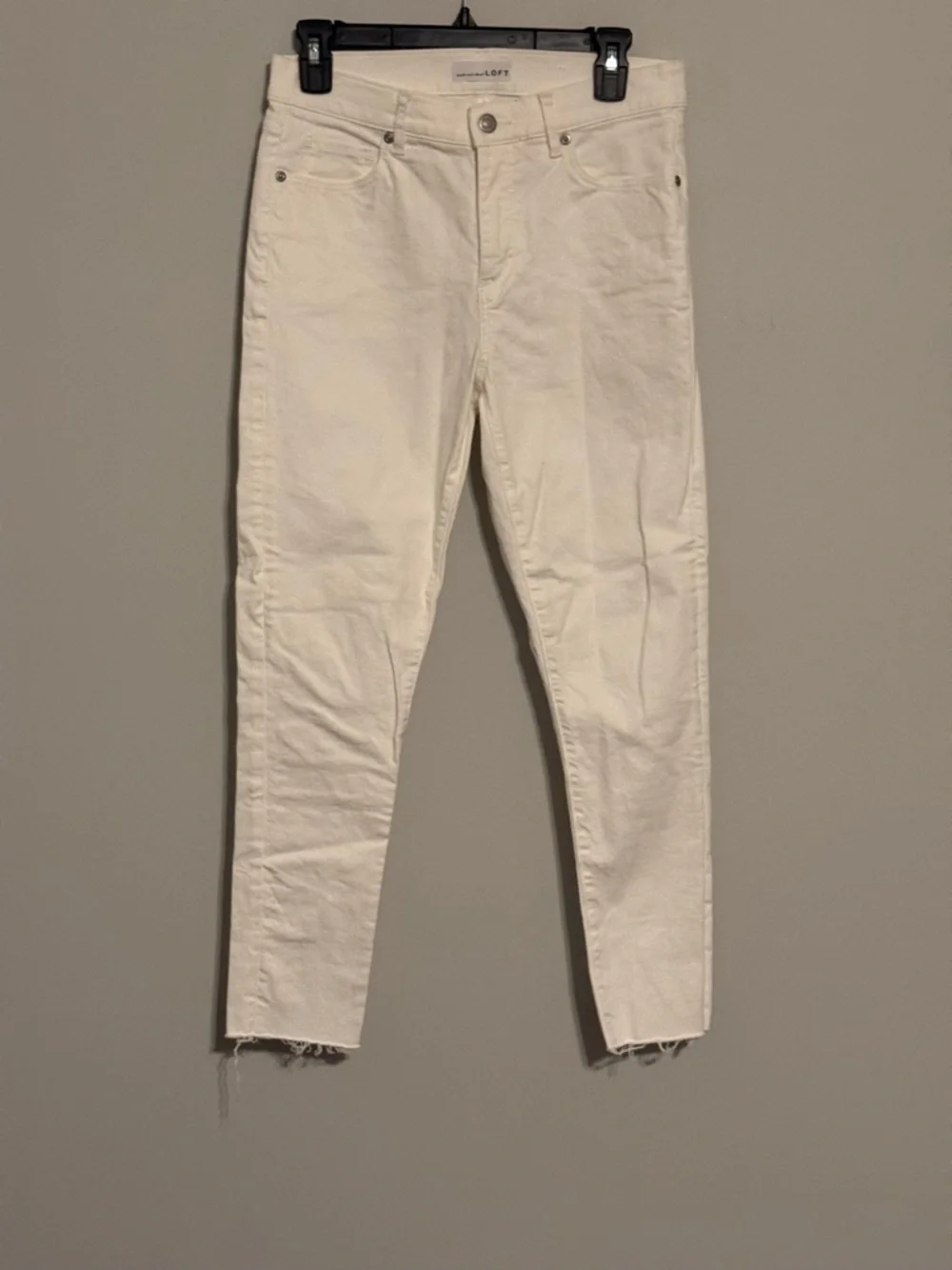 Women’s white jeans LOFT Sz 4/27 new without tags - Picture 2 of 5